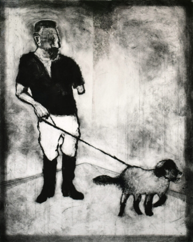 Yksikätinen koiranulkoiluttaja (2021), carborundum ja muste paperille, 83 cm x 70 cm (kehystettynä)